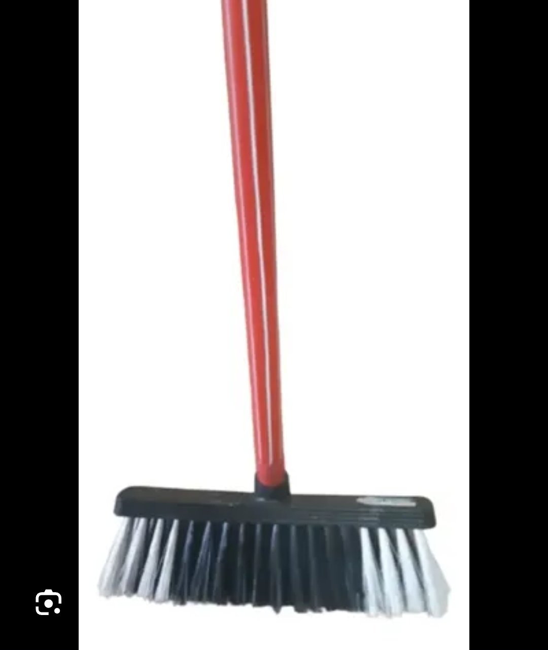 Vassoura cerlon 30 cm com cabo  /  pedido mínimo de 3 un.